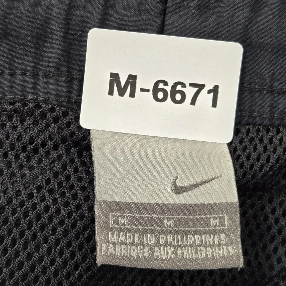 VINTAGE Nike‎ Men Activewear Shorts M Black Lined Logo Mesh 10
